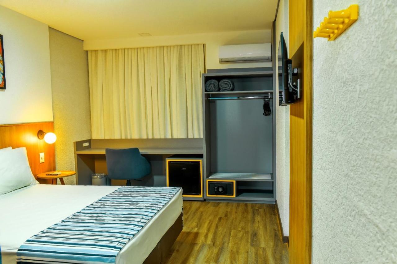 Days Inn By Wyndham Cascavel كاسكافيل المظهر الخارجي الصورة