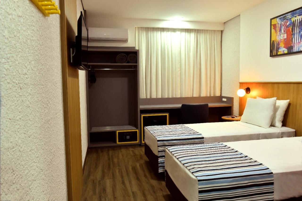 Days Inn By Wyndham Cascavel كاسكافيل المظهر الخارجي الصورة